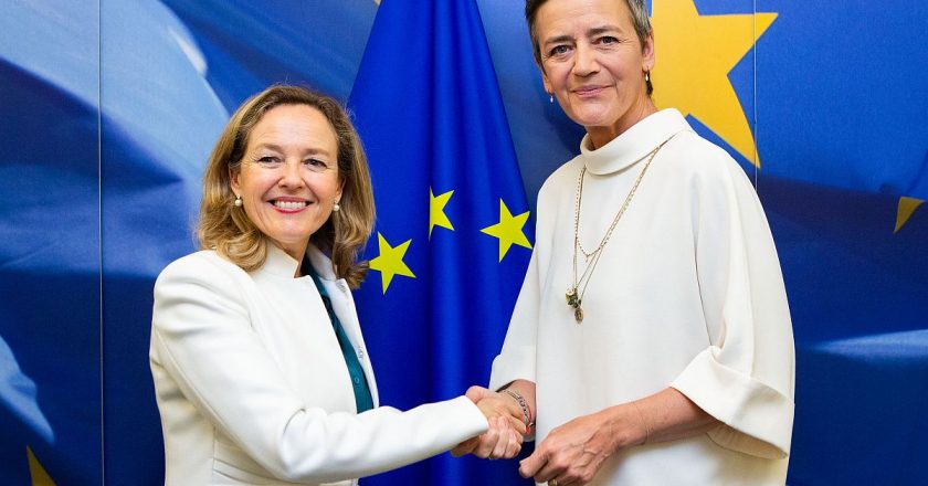 Avrupa Yatırım Bankası'nın yeni başkanı İspanyol bakan Nadia Calvino olacak
