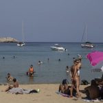 Yunan adalarını ziyaret eden Türk turist sayısı üç katına çıktı;  Diğer adalar da aynı soruyu soruyor