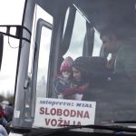 Sırbistan'da mültecileri taşıyan minibüs devrildi, 30'dan fazla kişi yaralandı