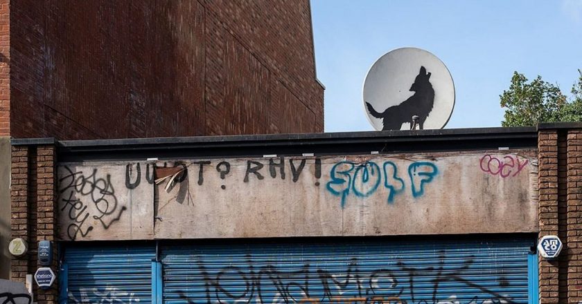 Banksy'nin hayvan temalı serisinin dördüncü eseri Londra'da birkaç saat içinde çalındı