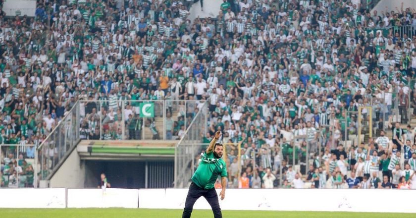 Bursaspor tribününde 43 bin 160 kişi